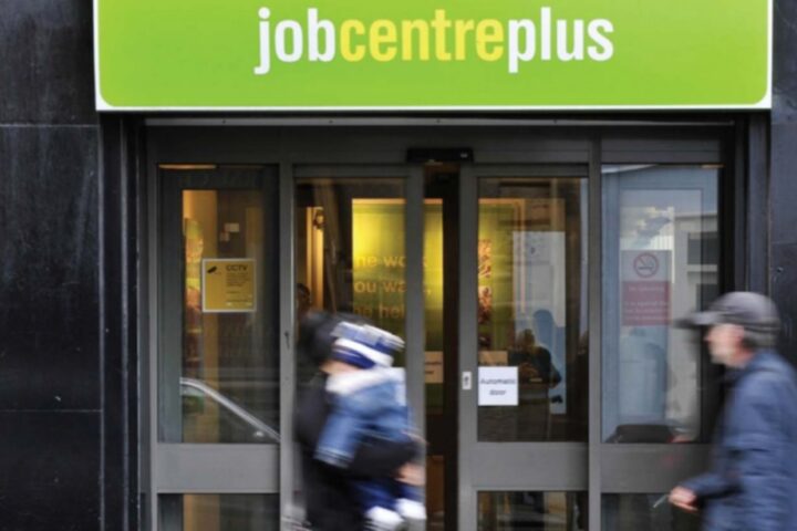 DWP Issues Universal Credit Warning as 42 Jobcentres Close