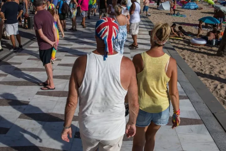 greece weather warning uk tourists