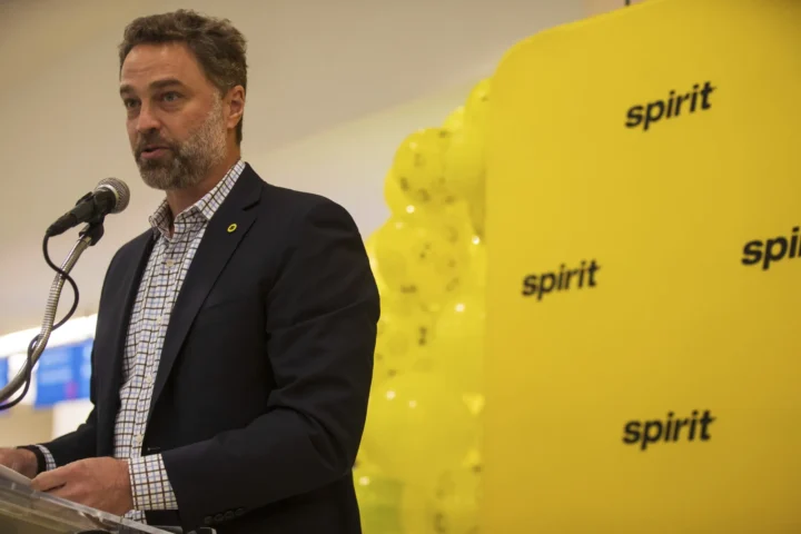 spirit airlines ceo ted christie resigns