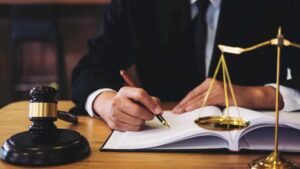 corporate lawyer attorney US legal bankruptcy contract case